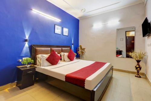 Hotel Saket Orchid - Near IGNOU Road
