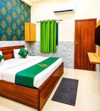 Hotel Regal Delight Star Taj - Best Rated Area #hygienic and Affordable Rooms, Check in Guarantee,Near Taj mahal