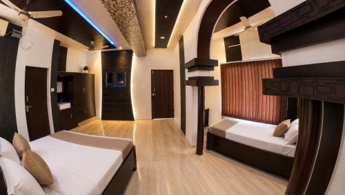 Geeta HomeStay