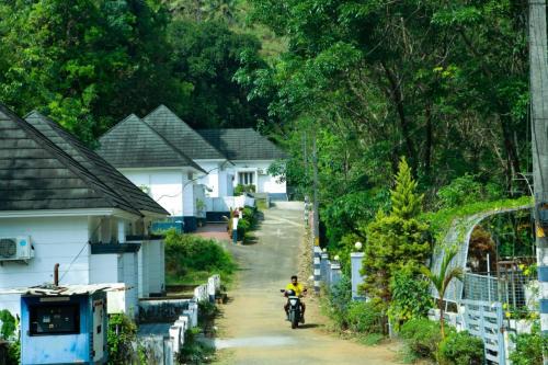 Banana Leaf Villa Athirappilly