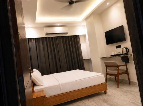 Hotel shyam leela