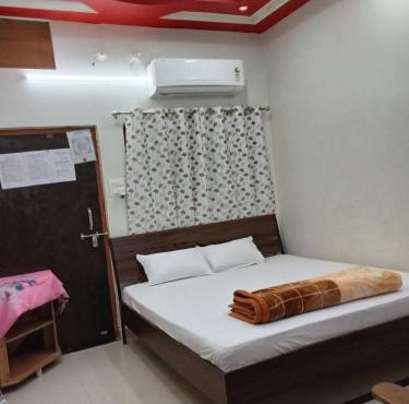 tHE AARYAN VATIKA HOMESTAY MAIHAR