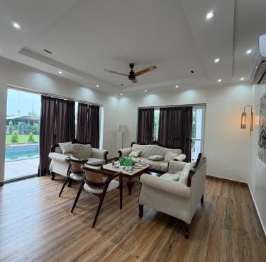 Villas in Lāndrān, India in Lāndrān