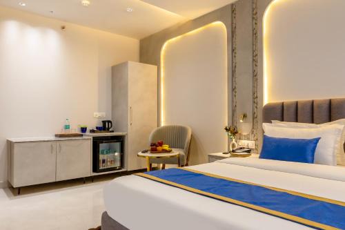 Hotel Anu Plaza - Newly Built Hotel With Parking Just 6 Mins from Connaught Place ,New Delhi Railway Station & Metro Station