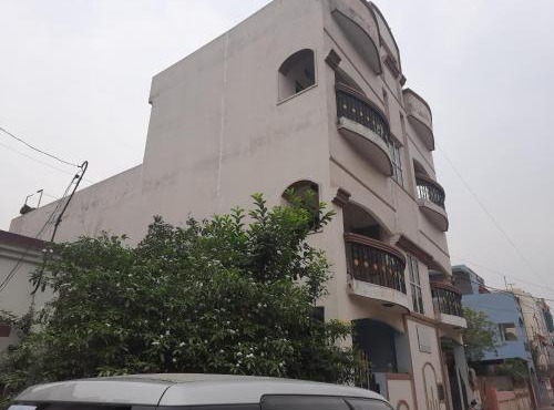 Alok's Home Stay- Beautiful AC Room, Best Location at Pachpedinaka Raipur in Raipur