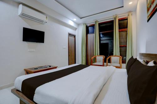 Super OYO Townhouse Gomti Nagar Sector 1 Formerly The Gahmar Inn