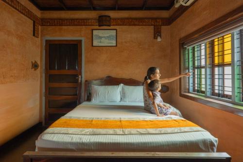 Sukumara Homestay Unique Eco Luxury Mud and Bamboo Beachfront Villa