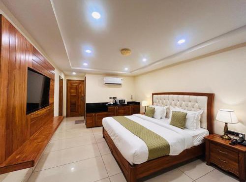 Stay With Hills Inn Mussoorie