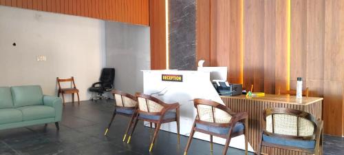 Moonlight Resorts Idappadi in Ammāpettai