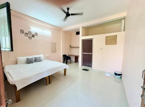 Hotel 5 Star Yatri Vishram Dormitory And Rooms