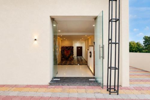 Hotel O The Grand Kamla By M.K.D
