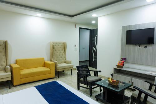 Hotel Ornate Residency And Suites