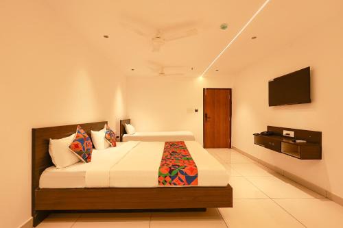 FabHotel Aishwarya Inn Hanamkonda in Warangal