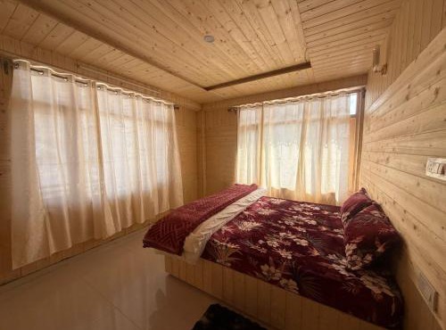 Himalyan Kitchen & Stay in Matiāna