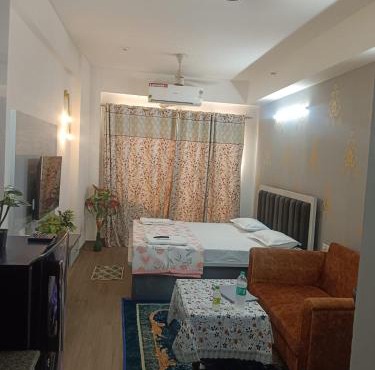 aacmmo stay in Greater Noida