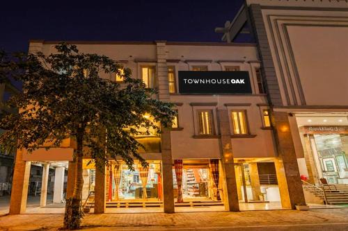 Townhouse OAK The Hotel Square Villa