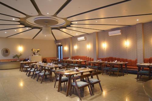KMR Hotels & Resorts