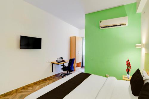 Super Townhouse SR Nagar Metro Station Hyderabad in Ameerpet