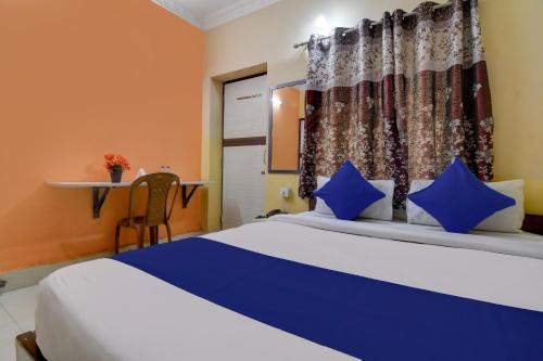 Avinaav Inn in New Town