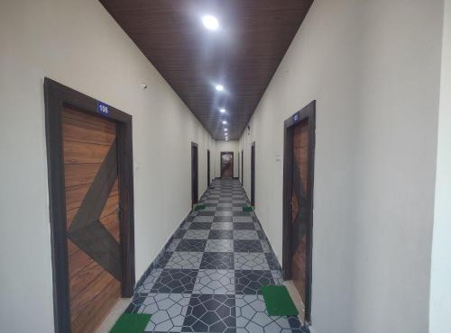 HOTEL O SHRI KRISHNA GRAND in Karīmnagar