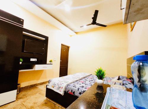 HOTEL CROWN ESTATE - Feel Comfort