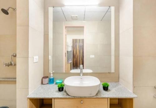 Elegant Oasis Private Limited