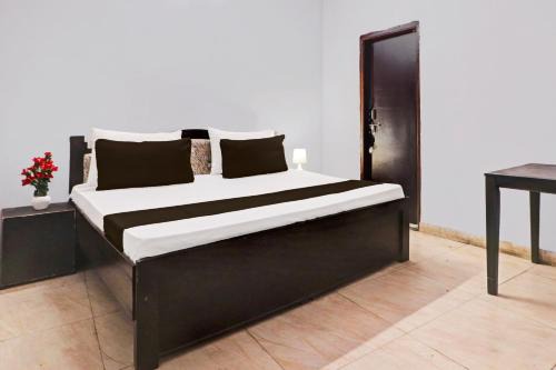 Hotel O Royal Paradise
