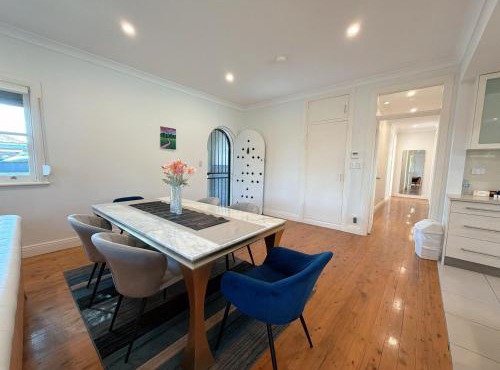 Burwood 4BR Family Home | Fast WiFi & Free Parking in Sydney