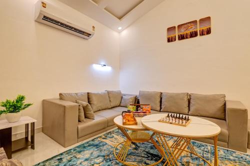 Saroja Farm Pet-friendly 3-BHK Farmhouse With Private Pool, Lush Garden & Discotheque