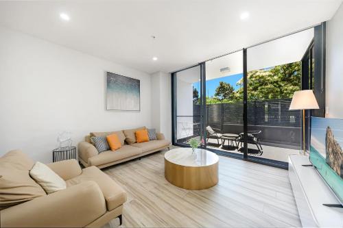 Modern 2BR Retreat by Sydney Olympic Park in Sydney