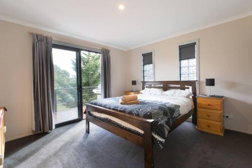 Runway View Cottage at Touchdown Cottages in Jindabyne