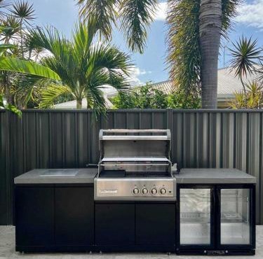 Curlews Nest 4BR Pool, BBQ & Kewerra Beach in Kewarra Beach