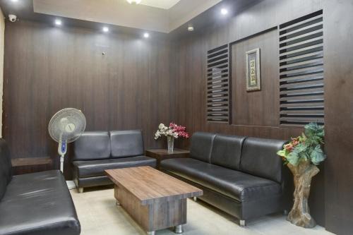 Hotel O Aditya Palace