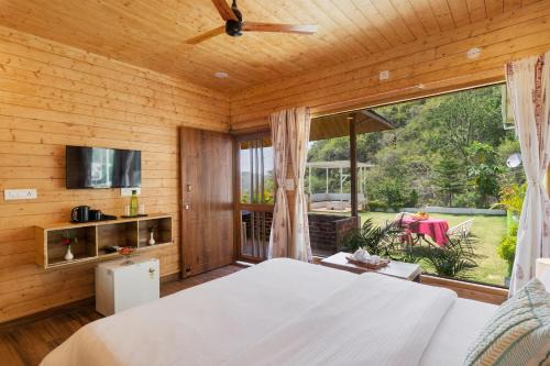 SaffronStays Mystic Homes - pet-friendly cottage with valley views & bonfire setup in Dehradun