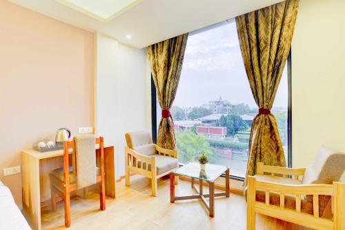 Palette Hotel Nisarga by CheckIn, Bhopal