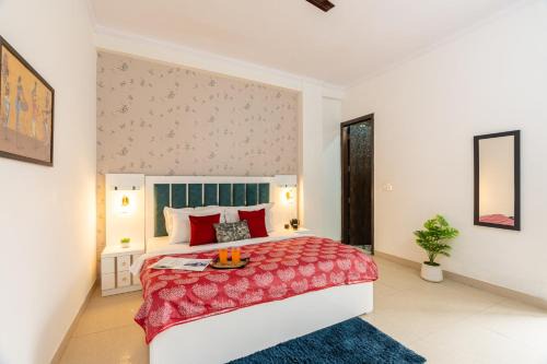 Homlee-Vintage 2BHK-Fort View-Bharat Mandapam-NDLS