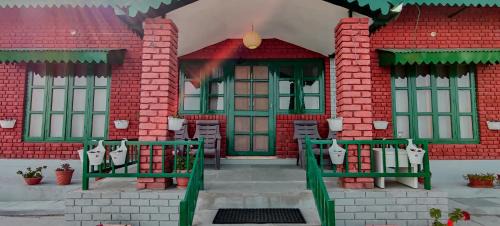 Tehri Retreat Sursingdhar, Near New Tehri & Kanatal, By Himalayan Eco Lodges in Tehri